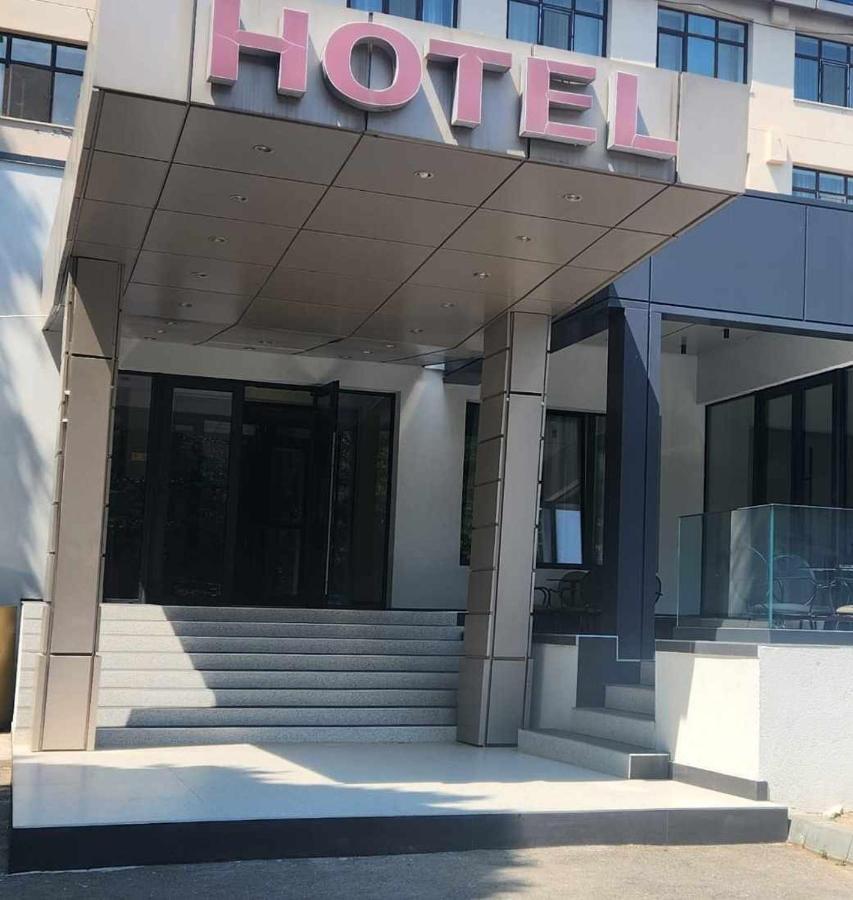 Hotel Βασλούι Εξωτερικό φωτογραφία